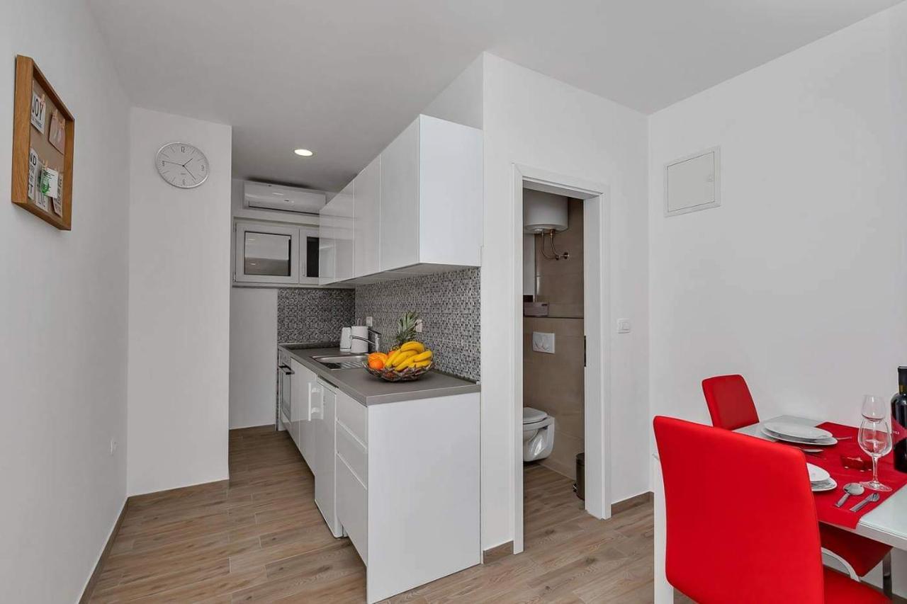 Apartman-Studio Meri Makarska Esterno foto